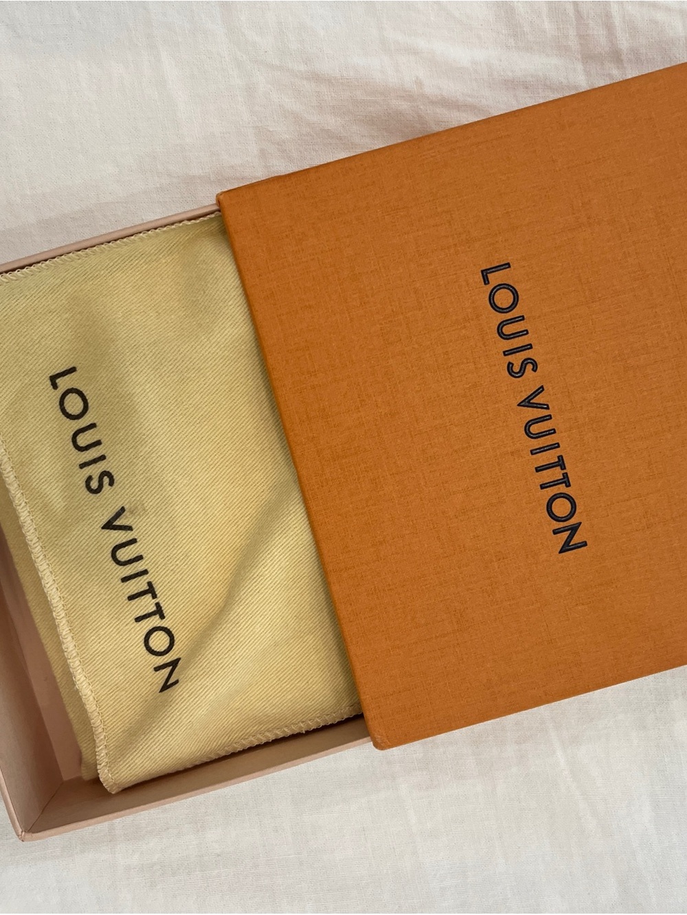 Authentic Louis Vuitton Brown Monogram Victorine Compact Wallet with Pink Trim - Picture 4 of 14
